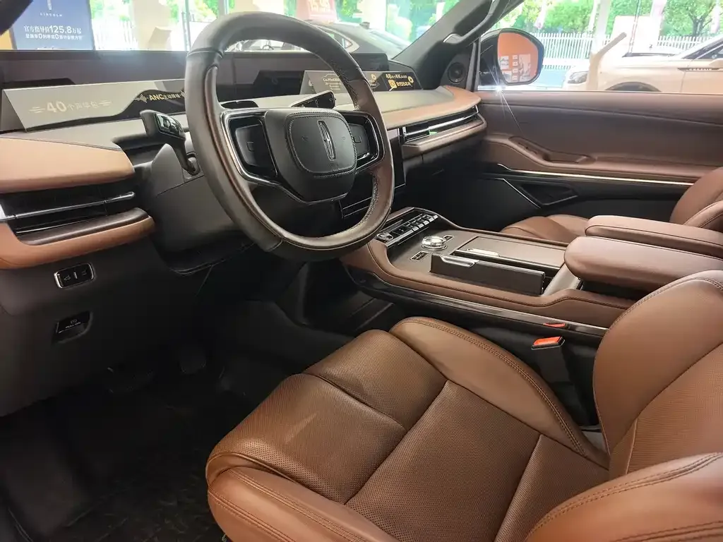 Lincoln Navigator — фото 10
