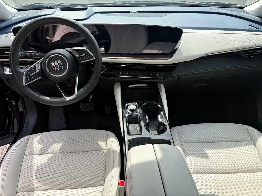 Buick Envision Plus — фото 8