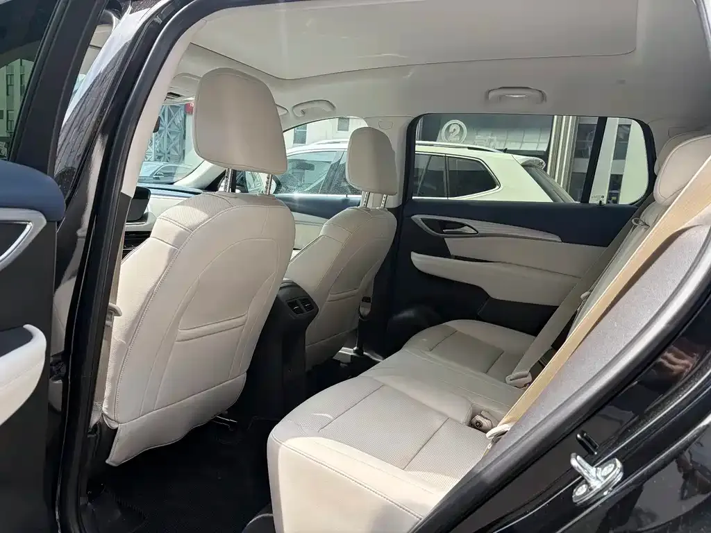 Buick Envision Plus — фото 3