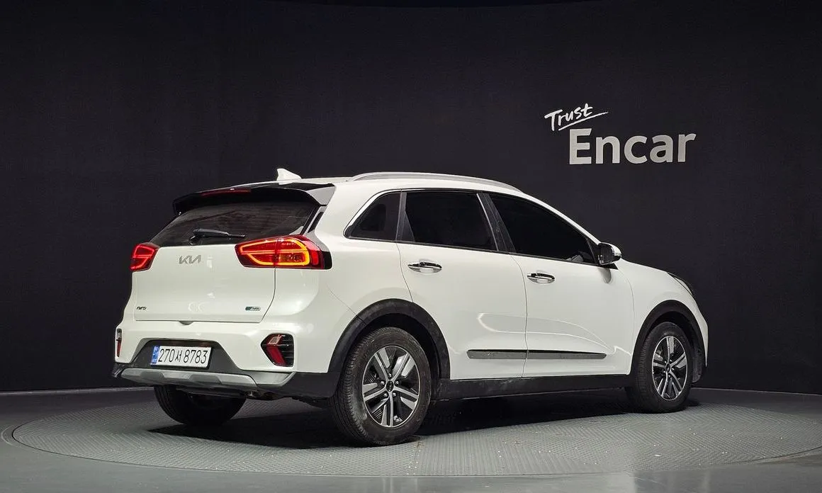 Kia Niro — фото 5