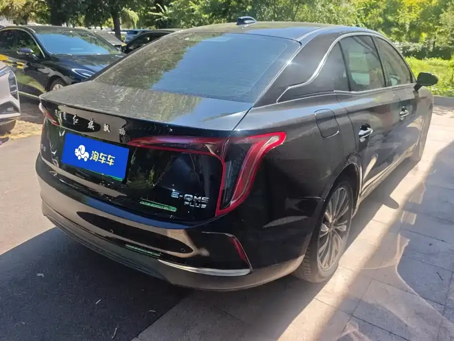 Hongqi E-QM5 — фото 9