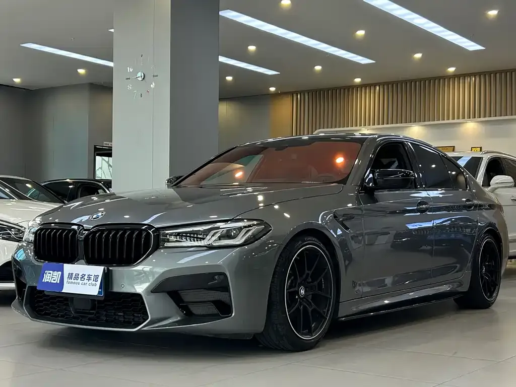 BMW 5 Series (Import) — фото 1