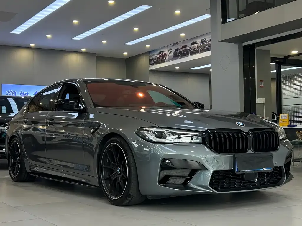 BMW 5 Series (Import) — фото 2