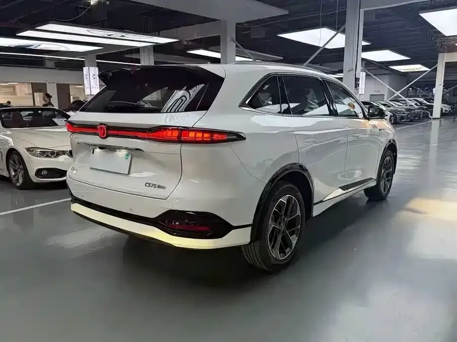 Changan CS75 PLUS — фото 8