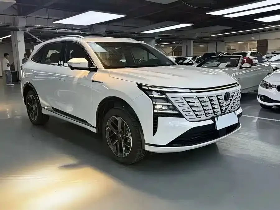 Changan CS75 PLUS — фото 6