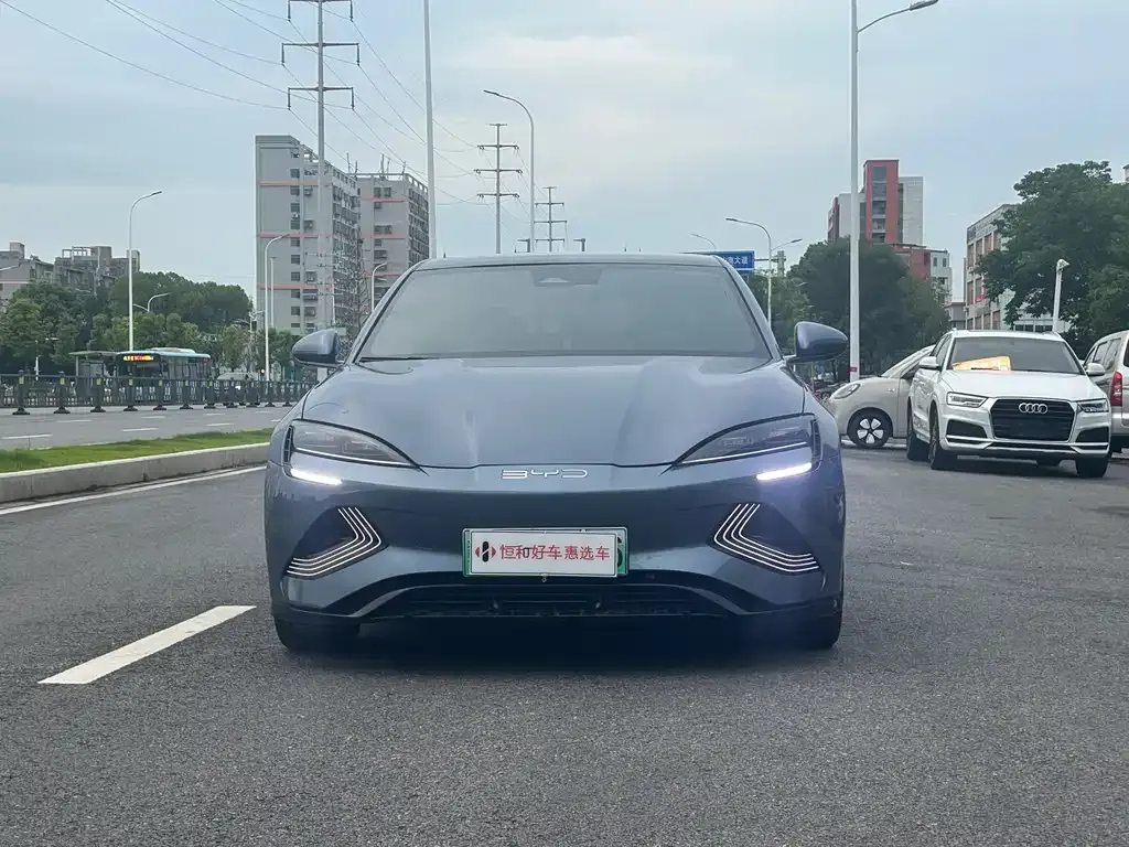 BYD Seal — фото 4