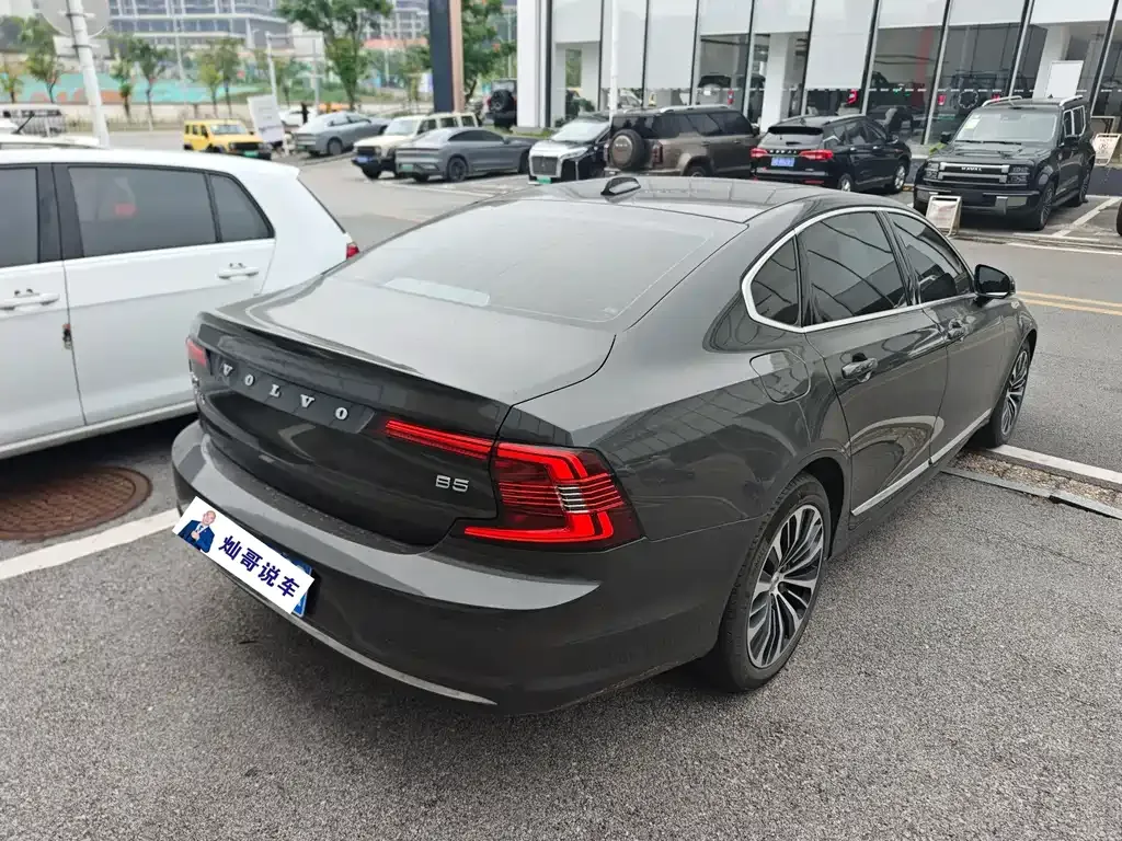 Volvo S90 — фото 8