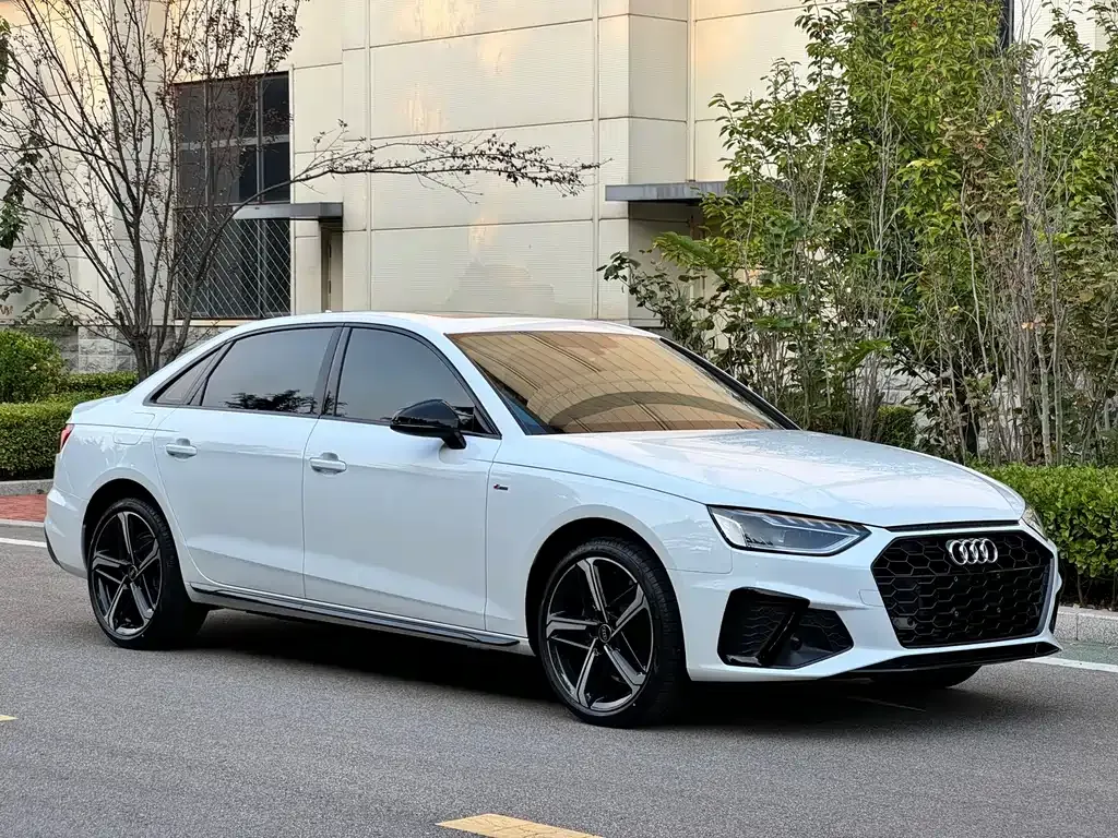 Audi A4L — фото 4