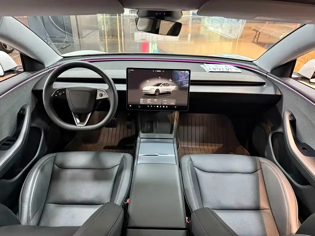 Tesla Model 3 — фото 9