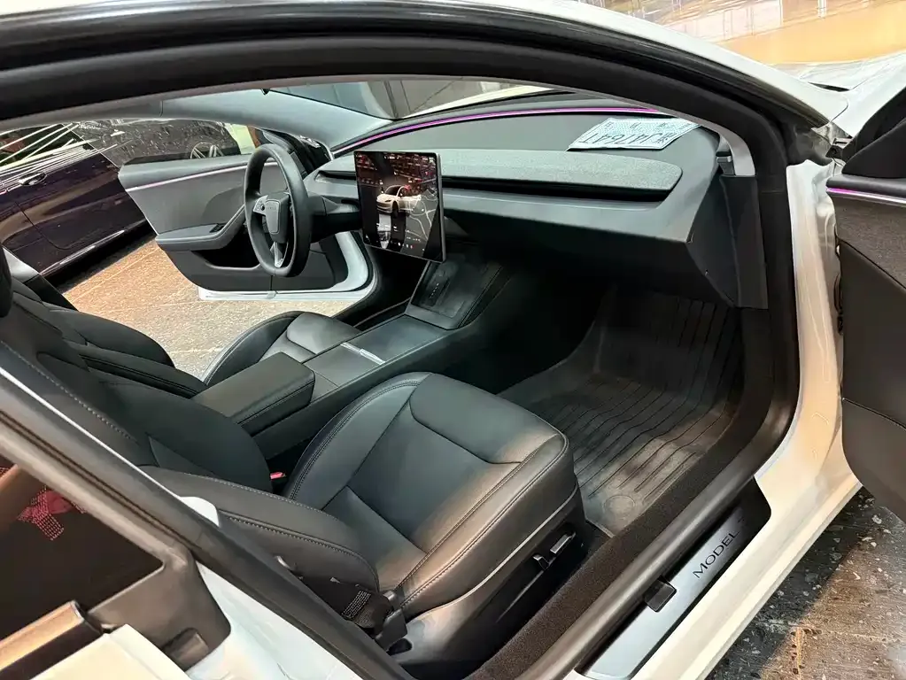Tesla Model 3 — фото 8