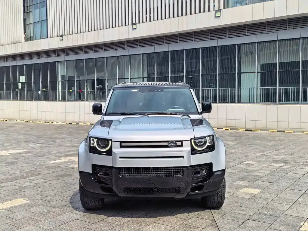 Land Rover Defender — фото 10
