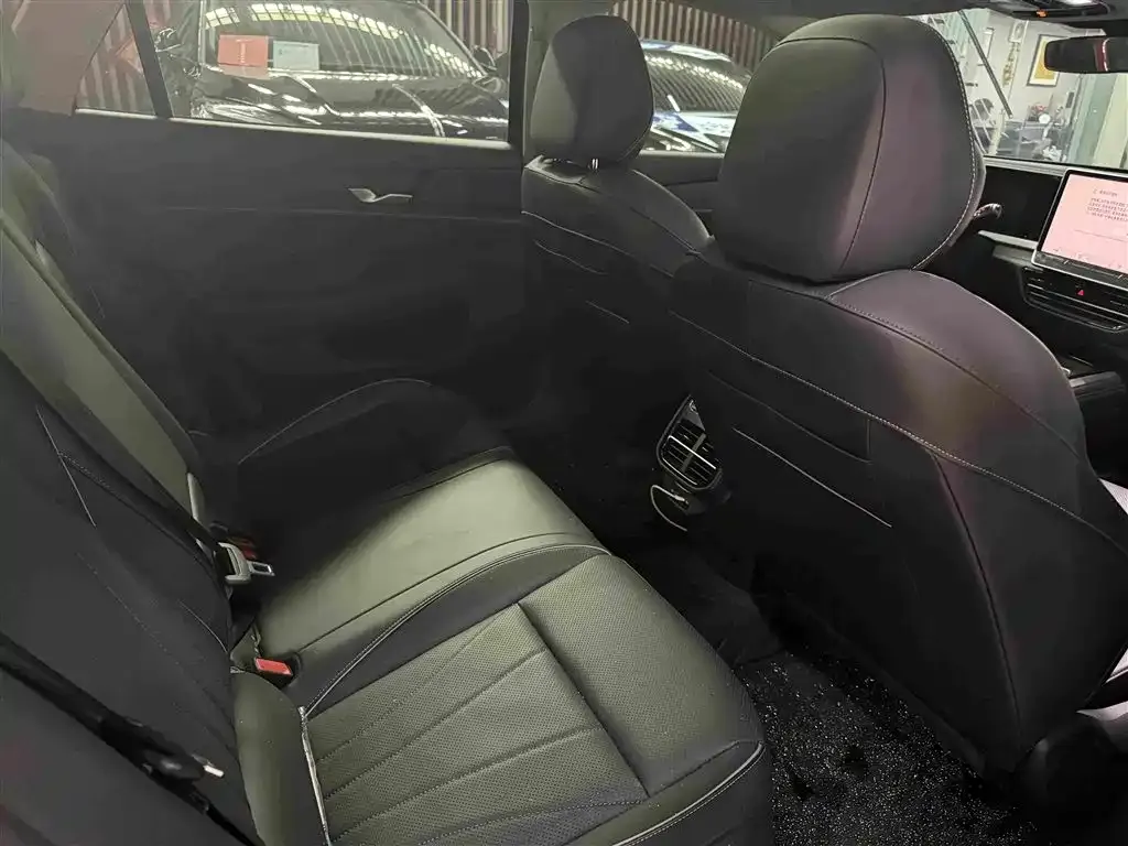 Volkswagen Passat — фото 5