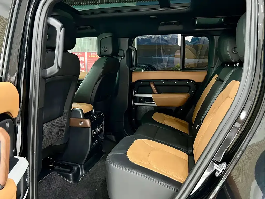 Land Rover Defender — фото 4