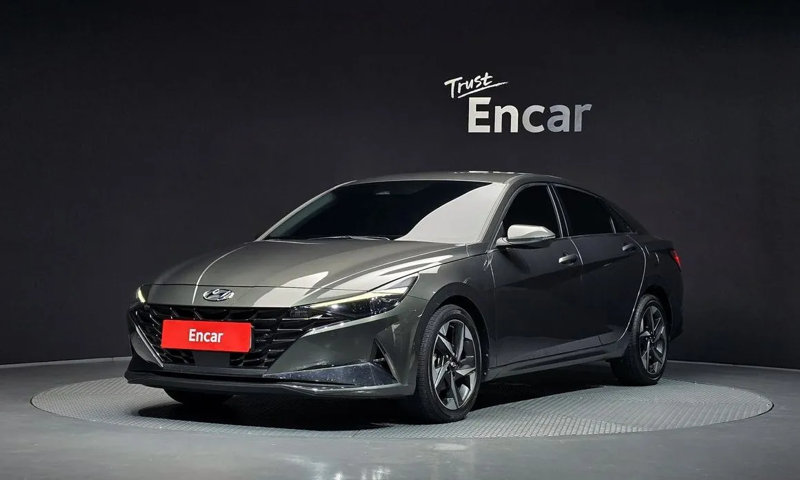 Hyundai AVANTE — фото 1