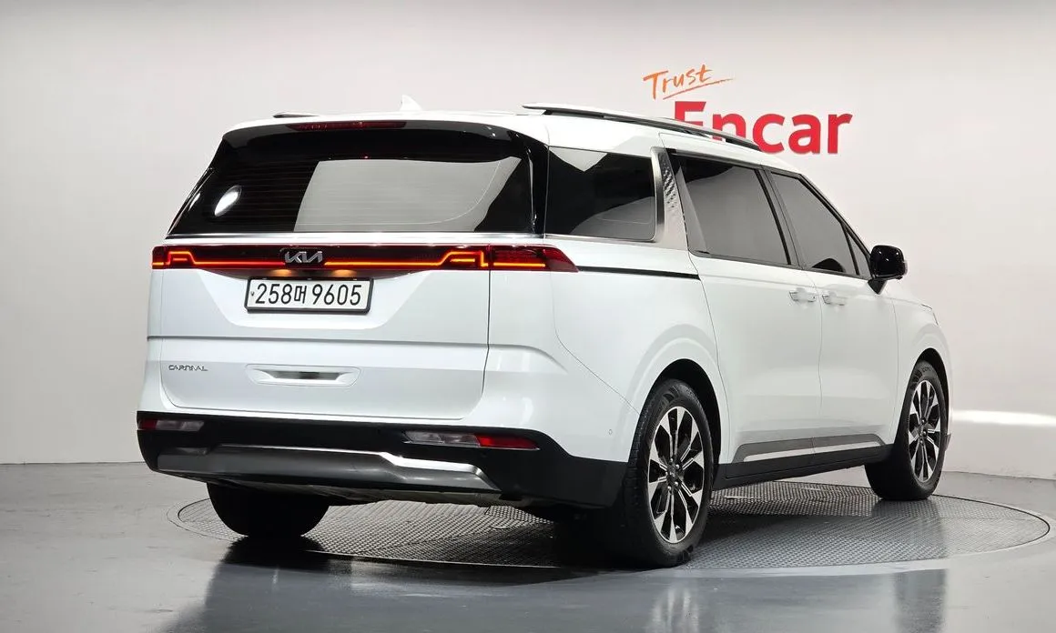 Kia Carnival — фото 2