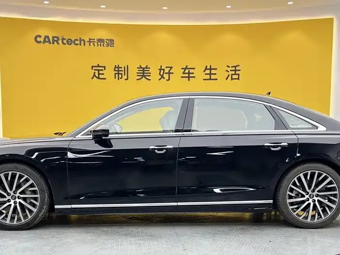 Audi A8 — фото 2