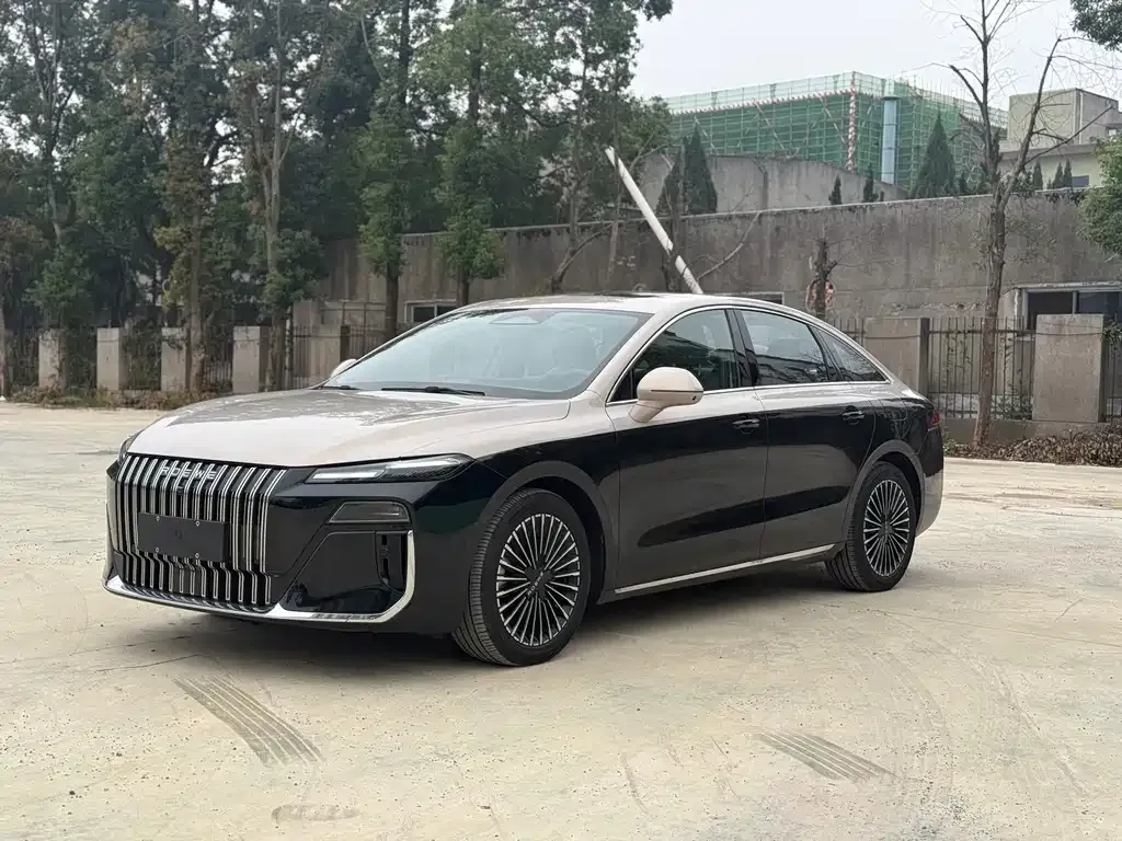 Roewe M7 DMH — фото 1