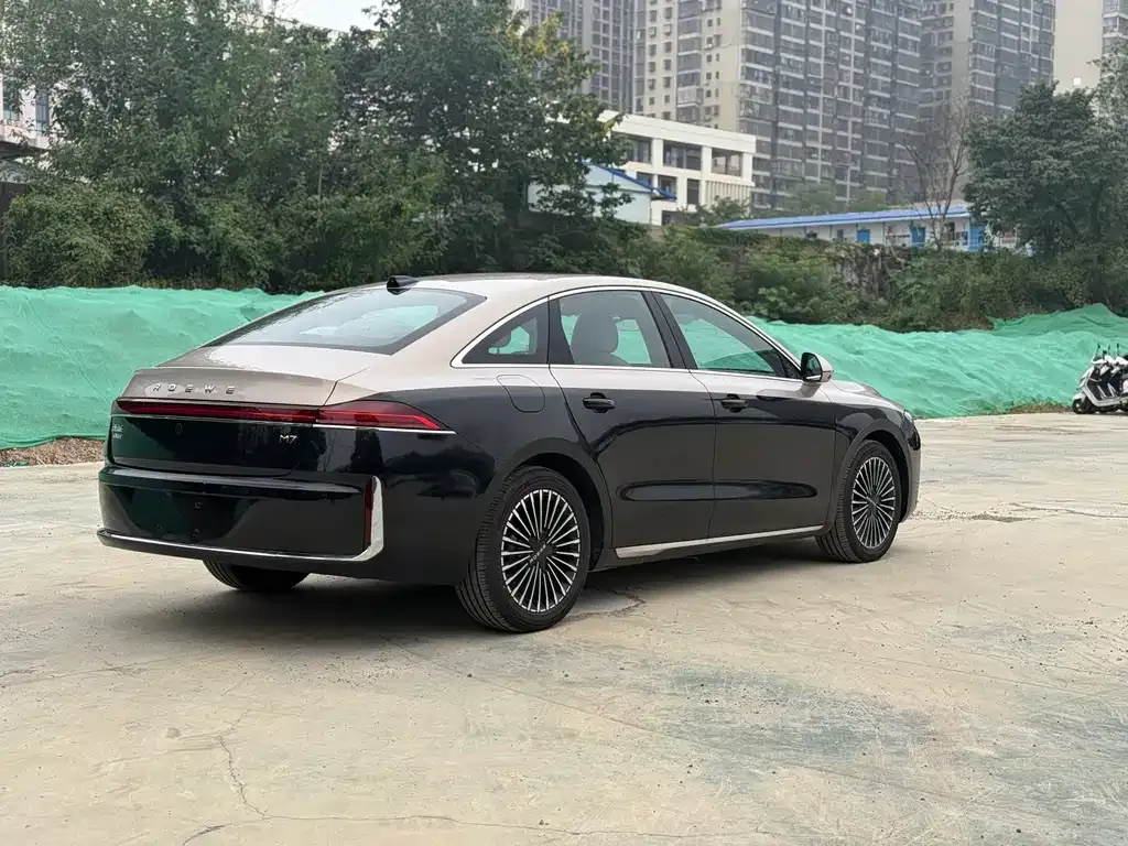 Roewe M7 DMH — фото 4