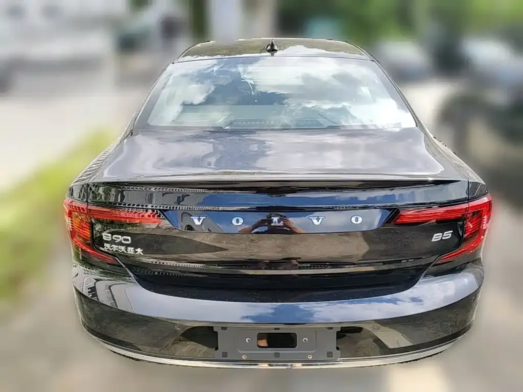 Volvo S90 — фото 4