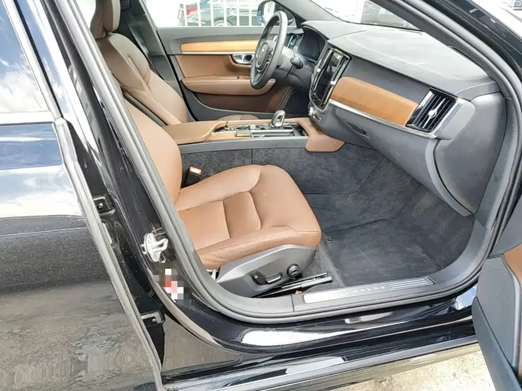 Volvo S90 — фото 10
