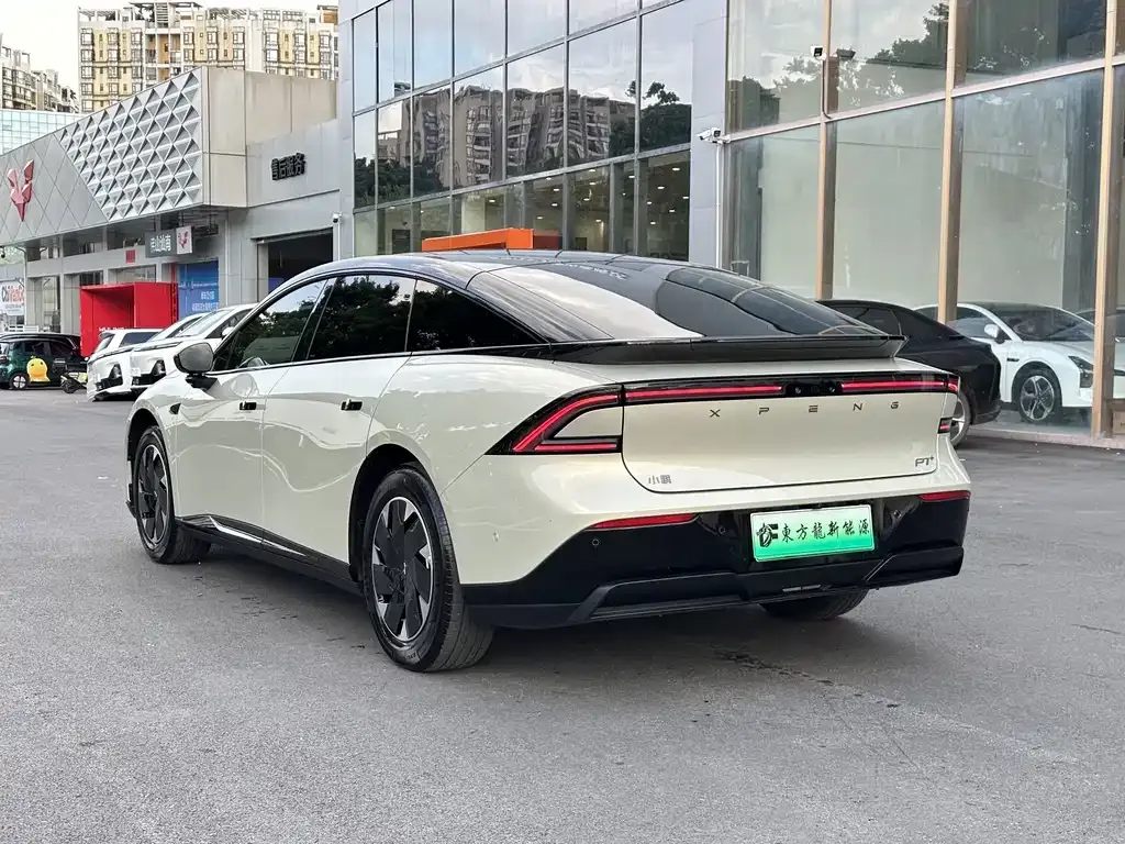 XPeng P7+ — фото 10