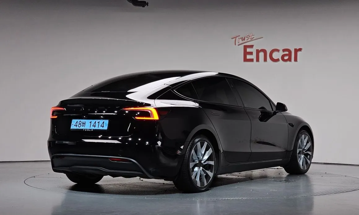 Tesla Model 3 — фото 6