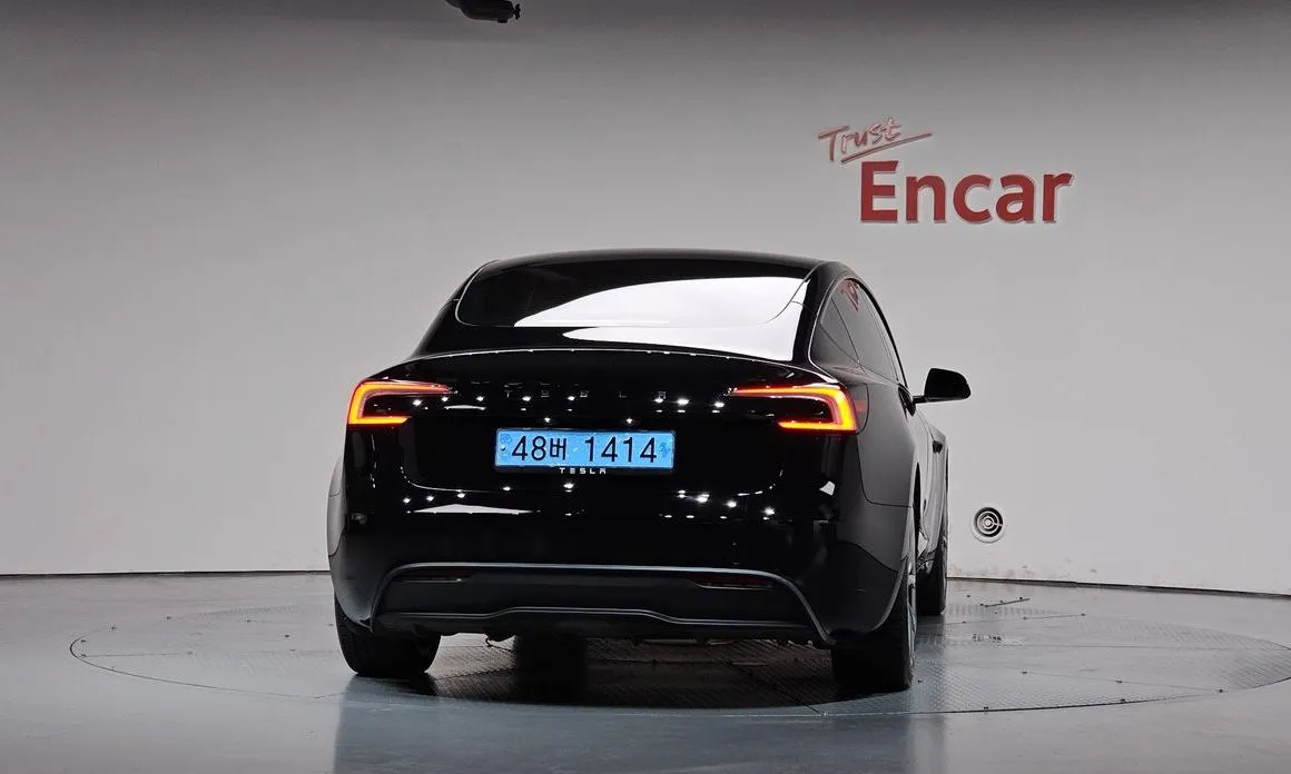 Tesla Model 3 — фото 3
