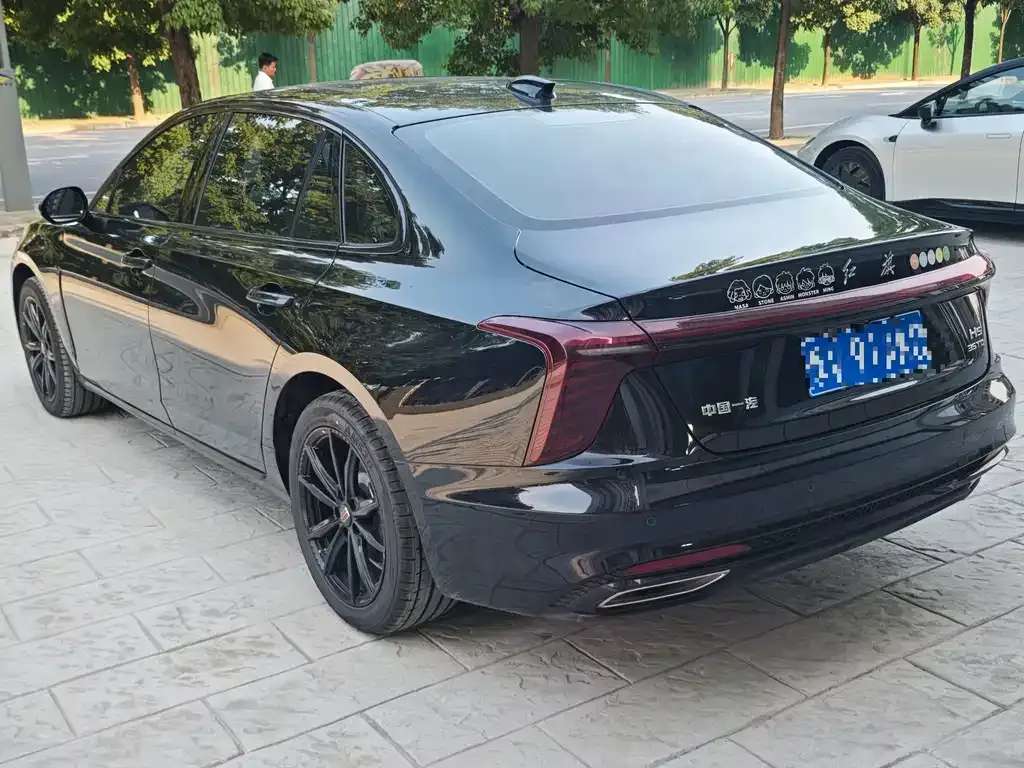 Hongqi H5 — фото 4