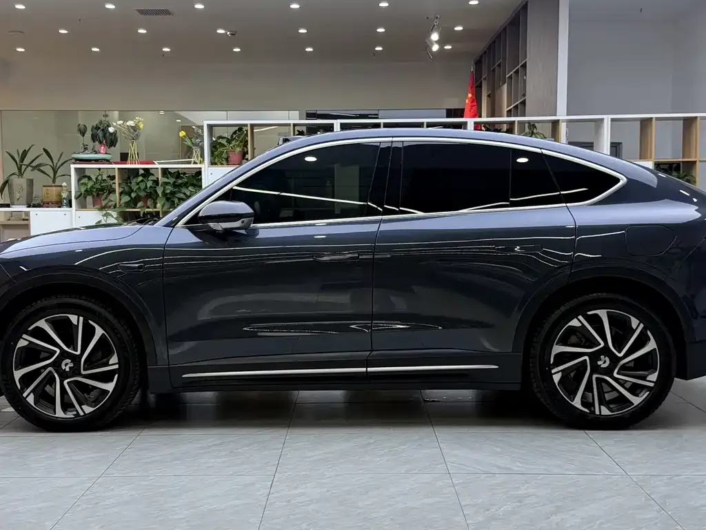 NIO EC6 — фото 7