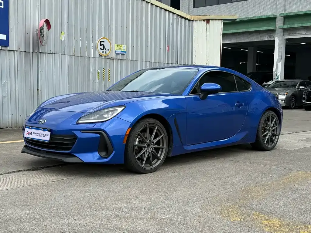 Subaru BRZ — фото 1