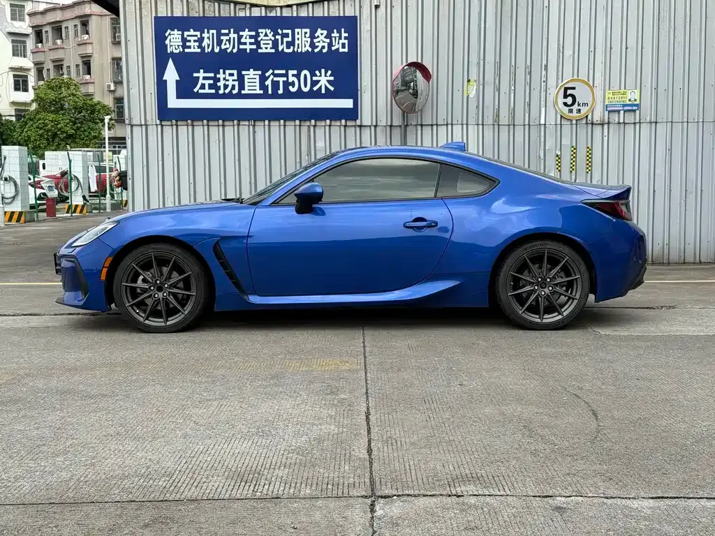 Subaru BRZ — фото 4