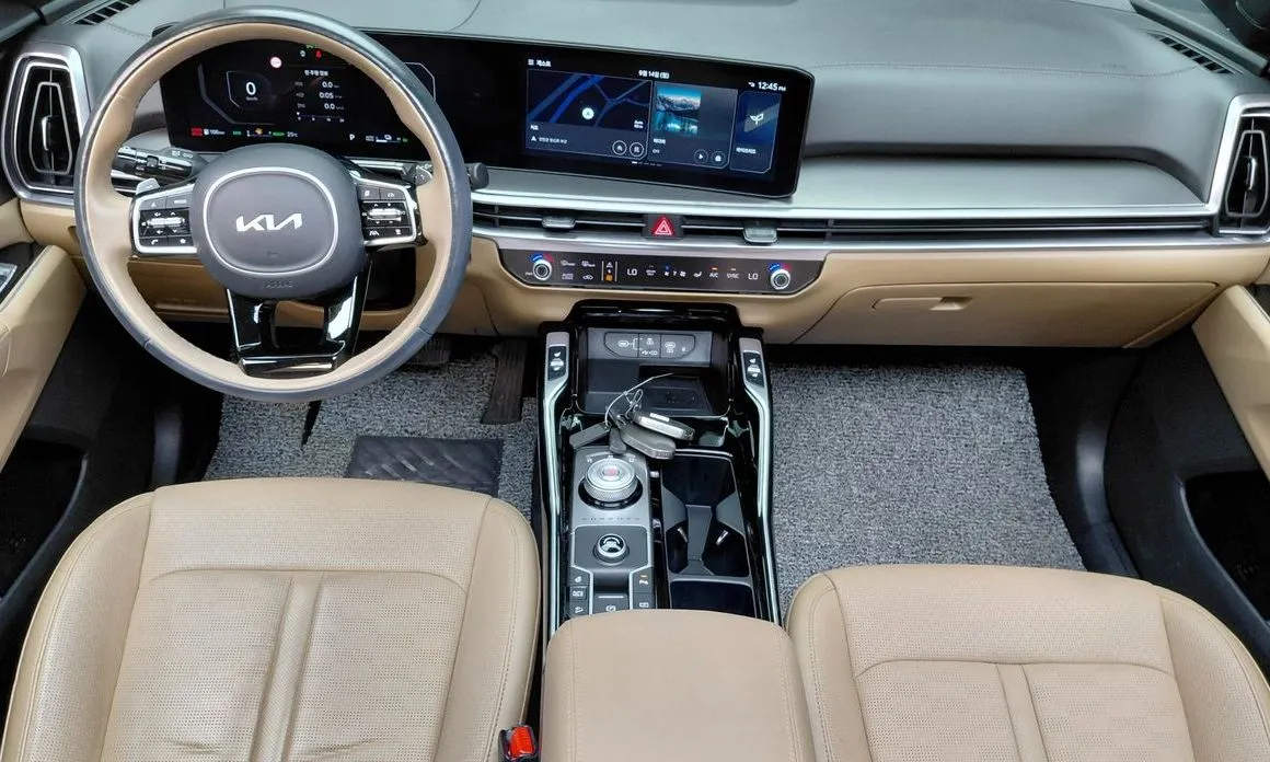 Kia Sorento — фото 7