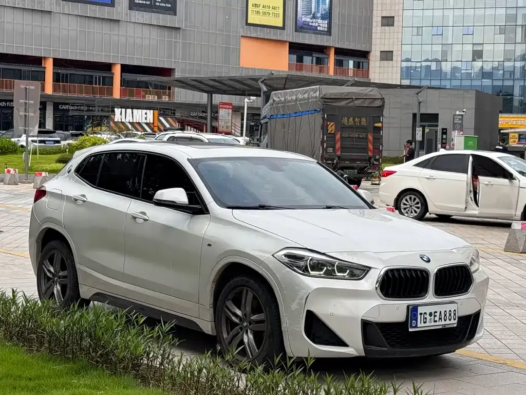 BMW X2 — фото 3