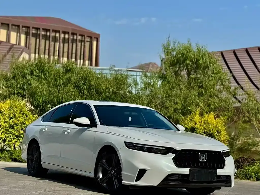 Honda Inspire — фото 1