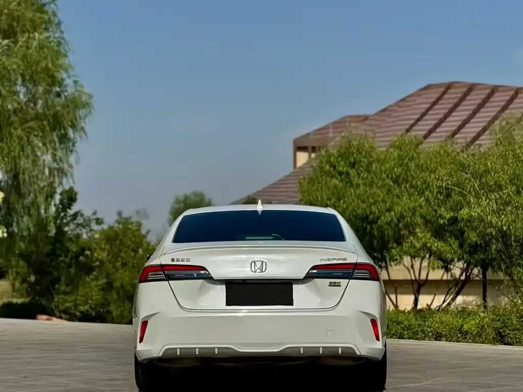 Honda Inspire — фото 6