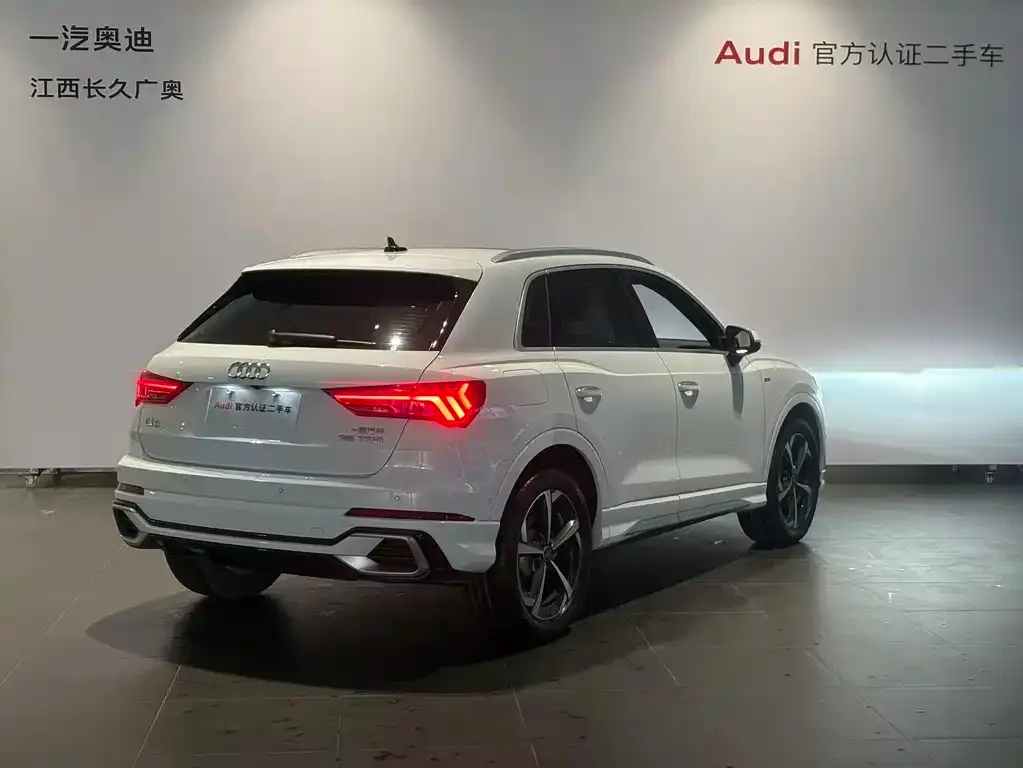 Audi Q3 — фото 6