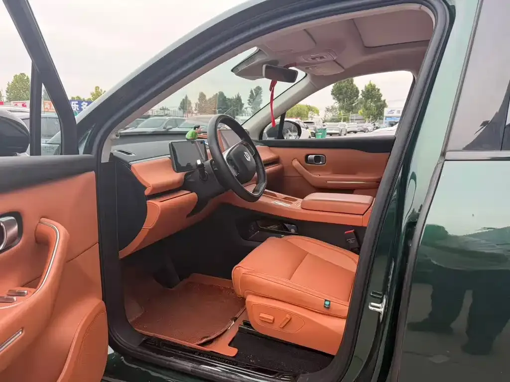 Leapmotor C10 — фото 7