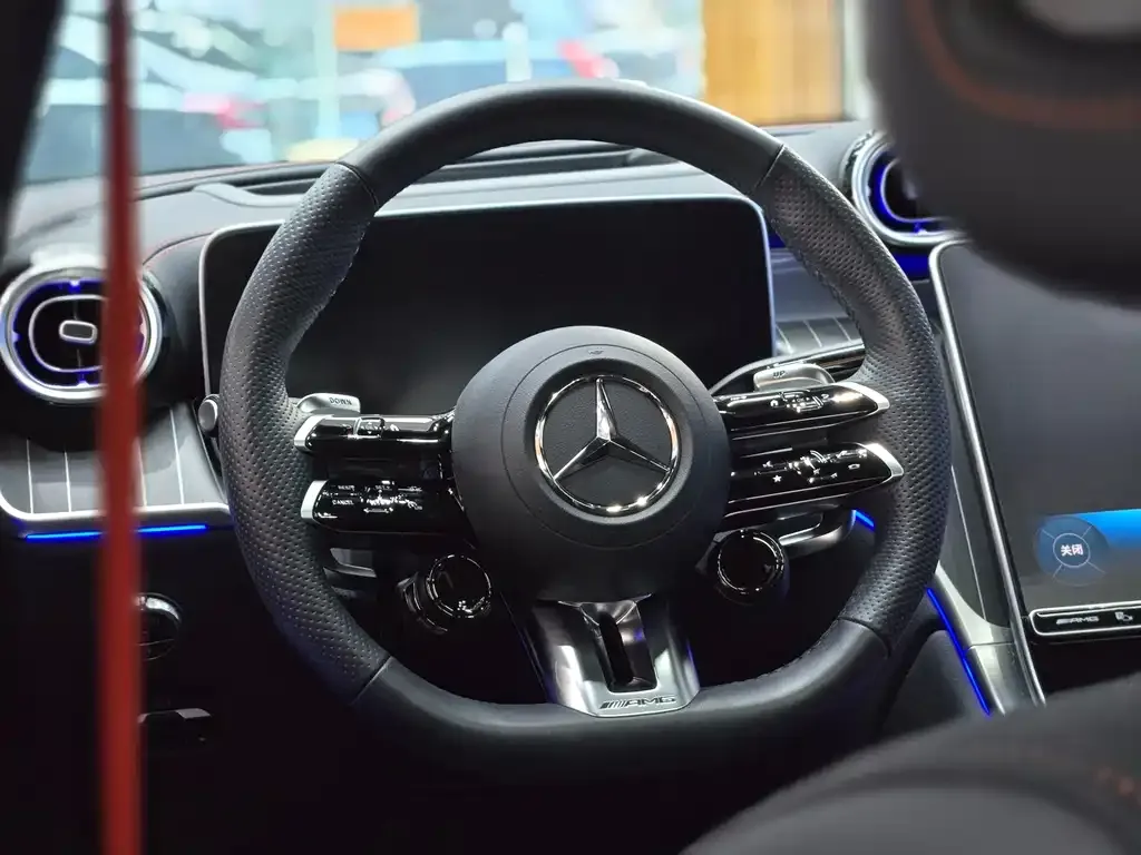 Mercedes-Benz GLC AMG — фото 5