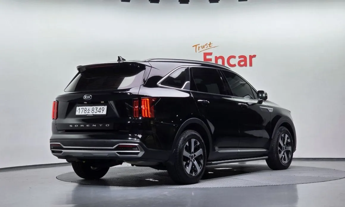 Kia Sorento — фото 5