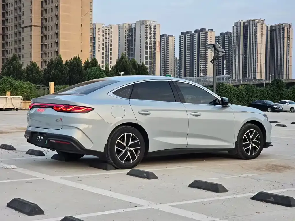 BYD Qin L — фото 3