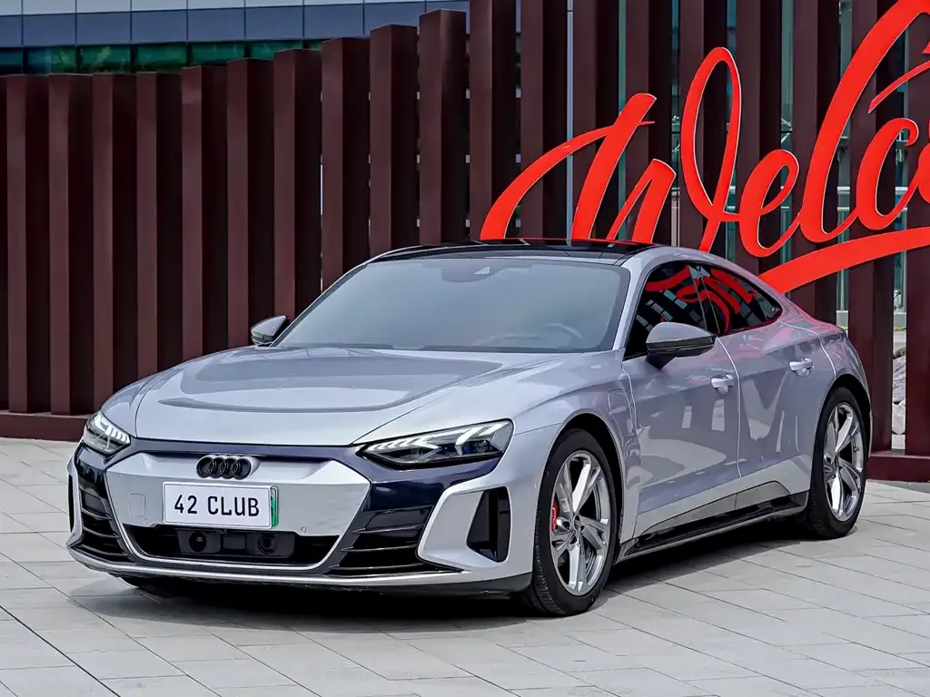 Audi e-tron GT — фото 9