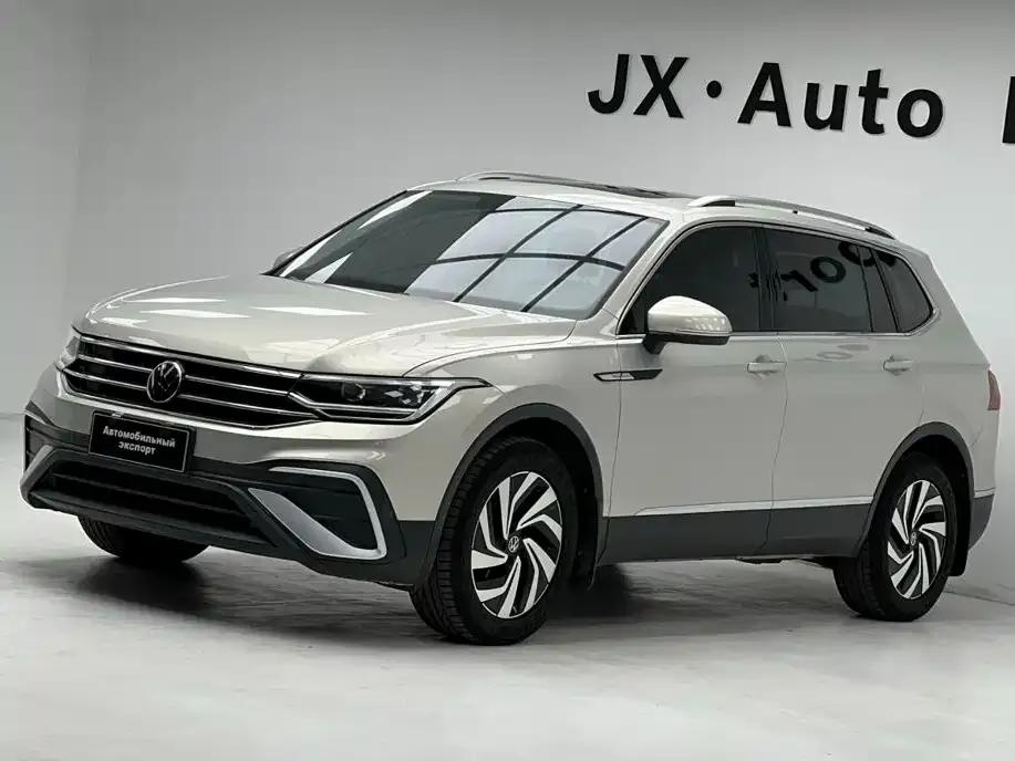 Volkswagen Tiguan L — фото 1