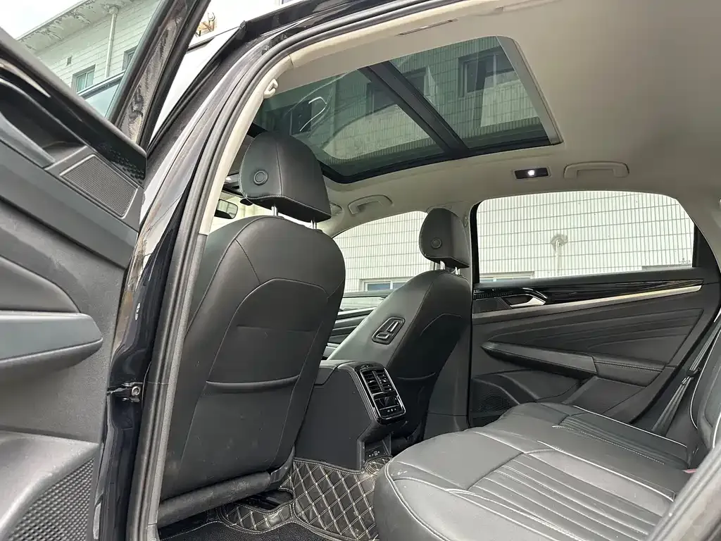 Volkswagen Passat — фото 4