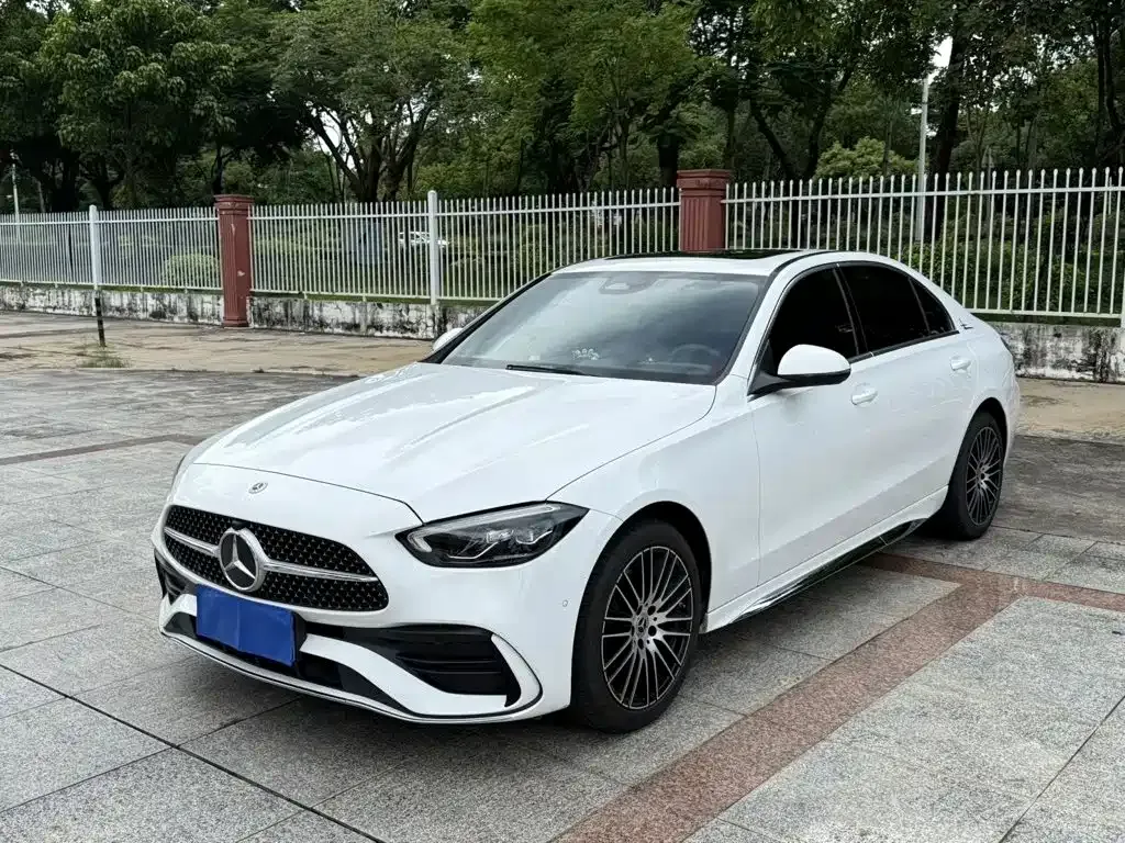 Mercedes-Benz C-Class — фото 1