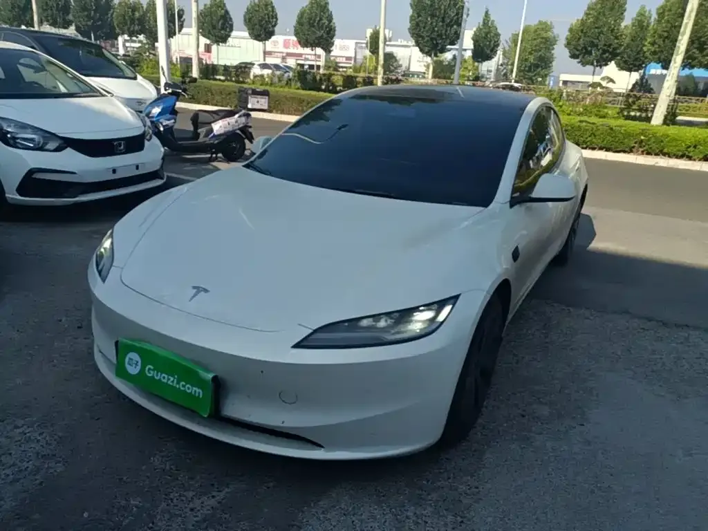 Tesla Model 3 — фото 2