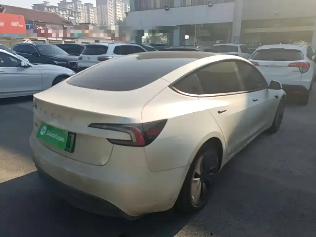 Tesla Model 3 — фото 5