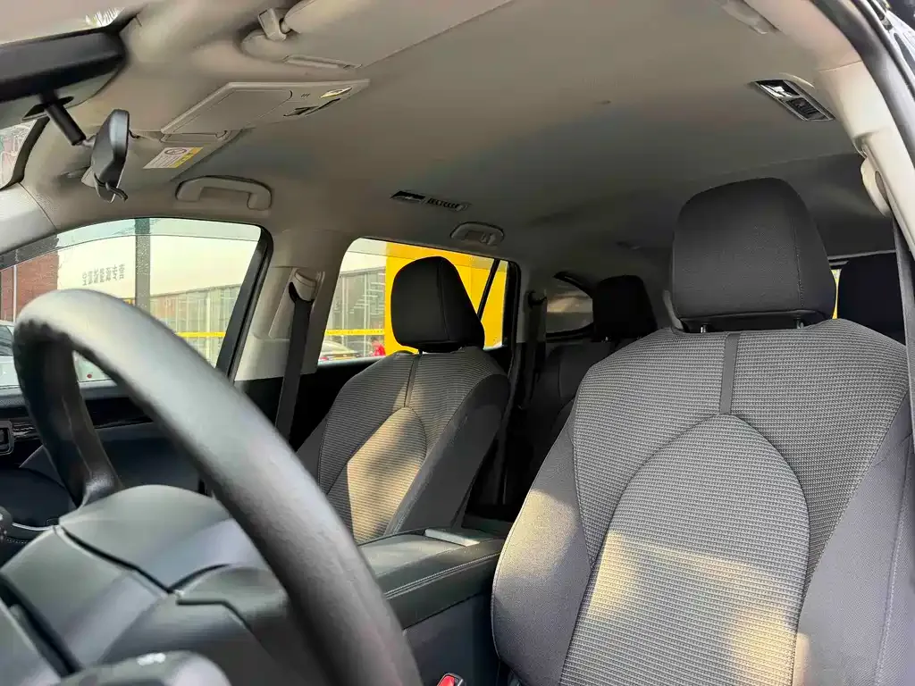 Toyota Highlander — фото 10