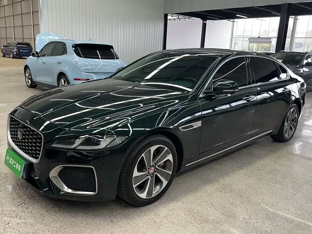 Jaguar XFL — фото 1