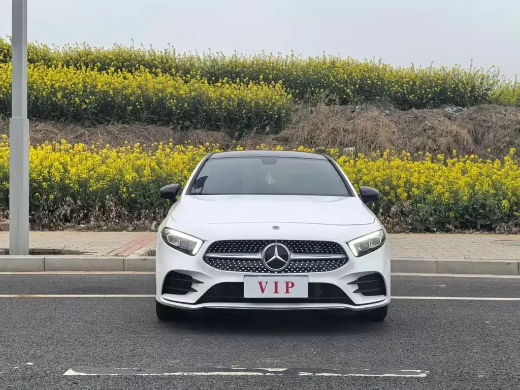 Mercedes-Benz A-Class — фото 7