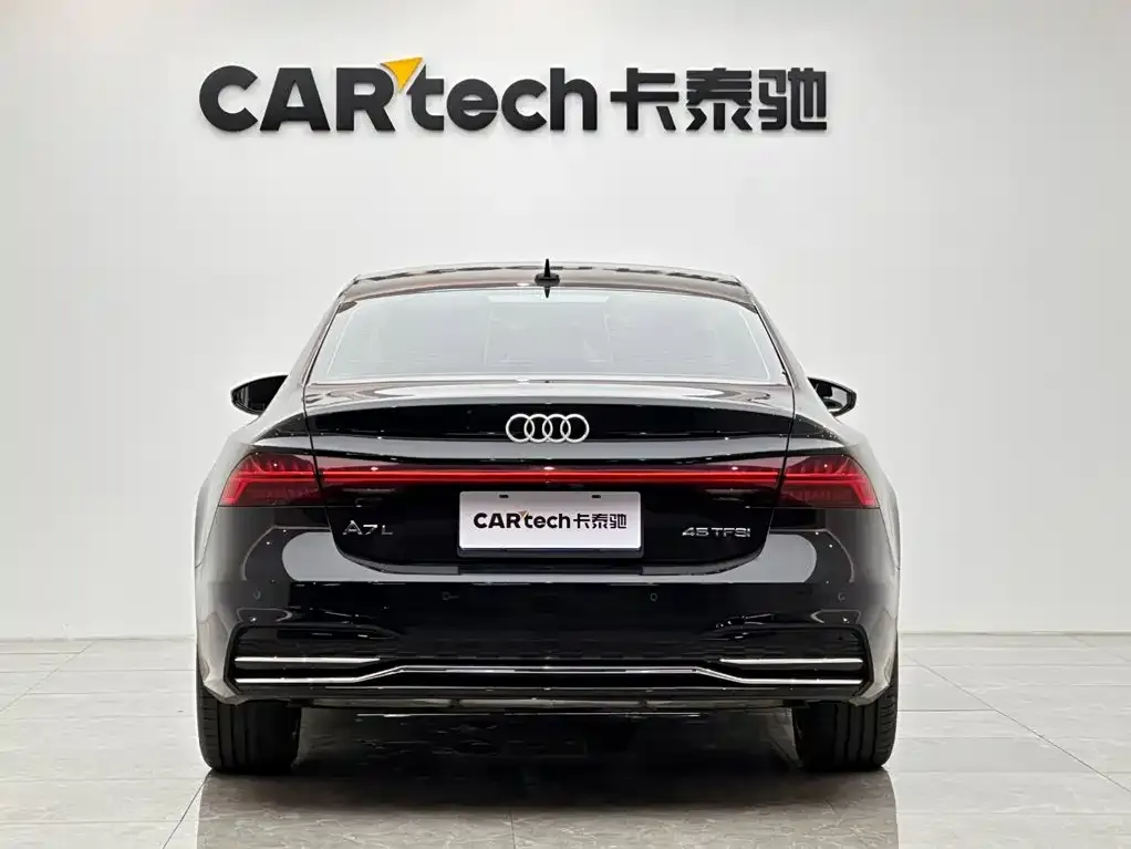 Audi A7L — фото 3